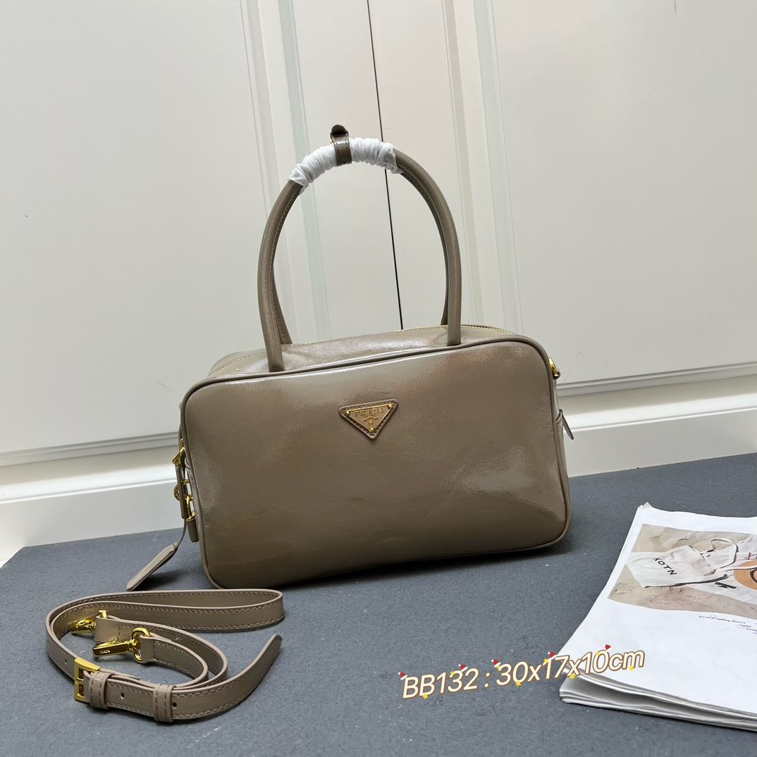 Pra*a top handle bags